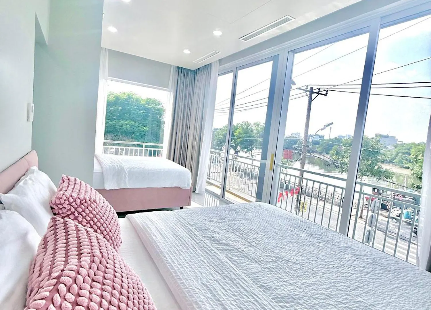 Bao Aurora Oasis Hotel ホーチミン市