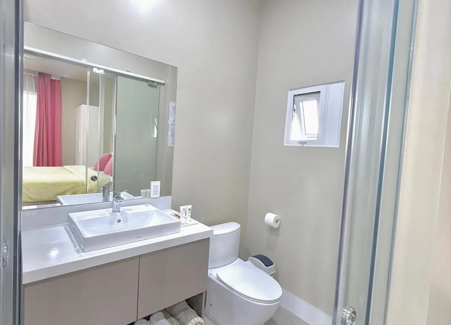 Bao Aurora Oasis Hotel ホーチミン市